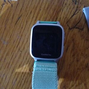 Lilac Purple Garmin Smartwatch with Aqua Band